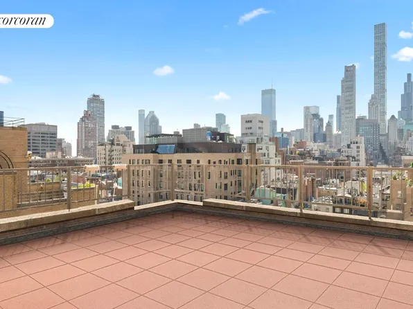 880 5th Avenue image 8 of 11