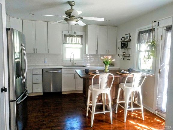 5th image of 104 White Cypress Dr
