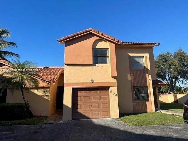 900 SW 113th Ter — Photo 35