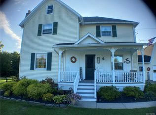 4390 Budd Rd, Lockport, NY 14094