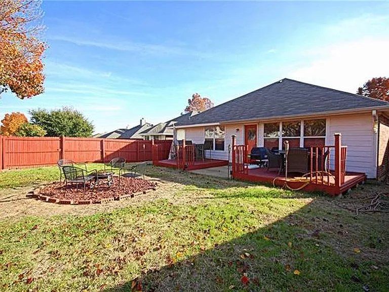 9120 Bedford Ln — Photo 24