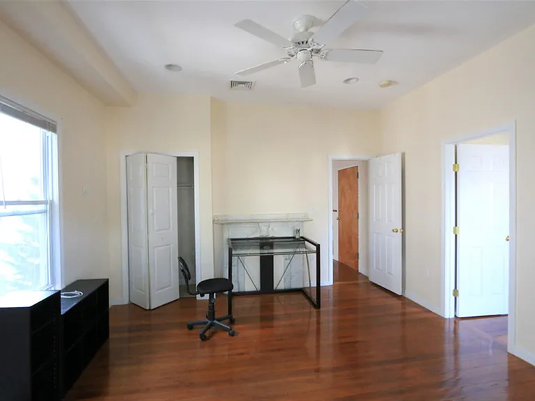 24 Tufts St #2 — Photo 10