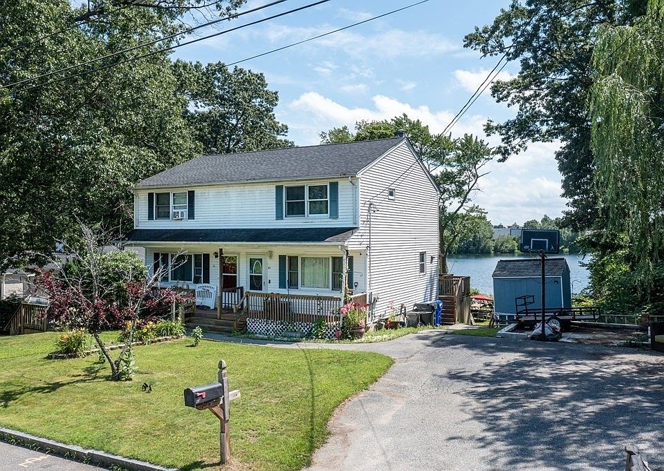 63 Glenmore St, Springfield, MA 01129 Zillow