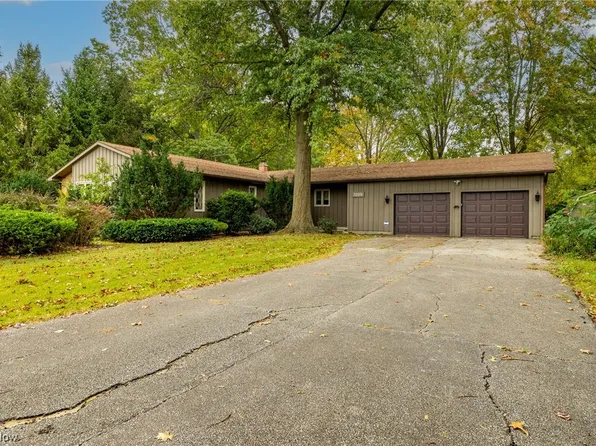 32051 Avon Rd, Avon, OH 44011