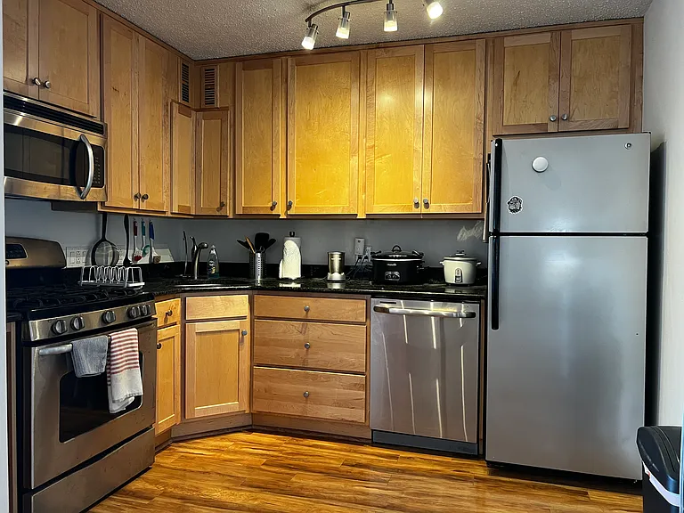 1330 New Hampshire Ave NW #709 — Photo 6