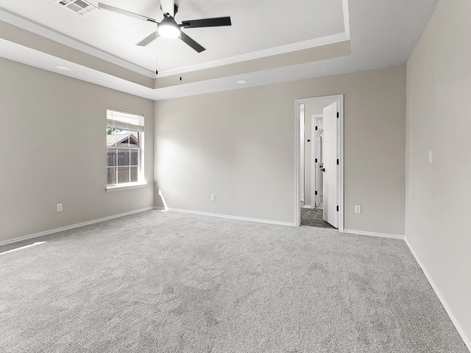 3 bed, 1783 sqft, $1,975 — Photo 4