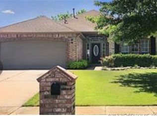 8814 N 133rd East Ave, Owasso, OK 74055