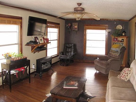 2nd image of 3190 County Road 373