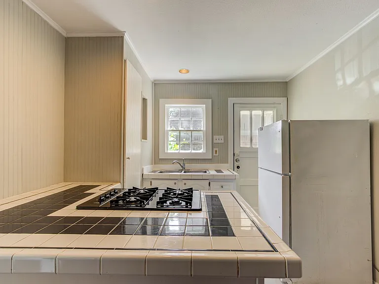 SF-007-904/906 South 20th Street Duplex — Photo 8