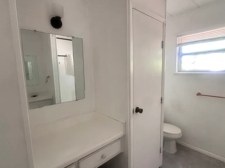 222 Airport Dr #5 — Photo 7
