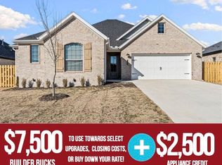 1908 Farmer St, Pea Ridge, AR 72751