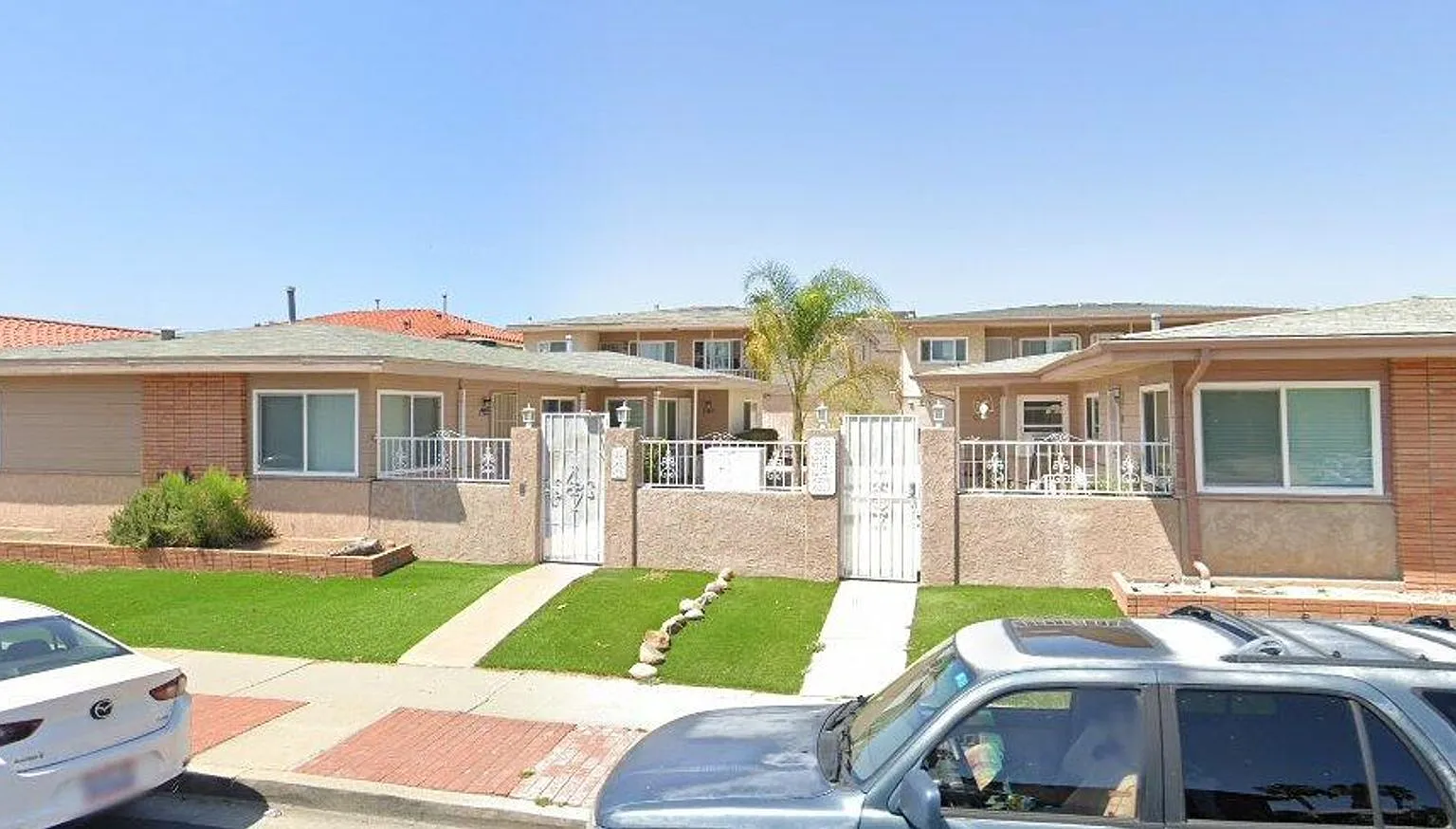 2-Bedroom, 1 Bath Single Unit for Rent in San Diego, CA | Modern Kitchen |Covered Carpot — Photo 1