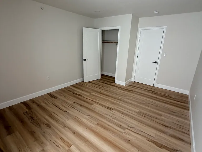 44 Warner St #B11 — Photo 12