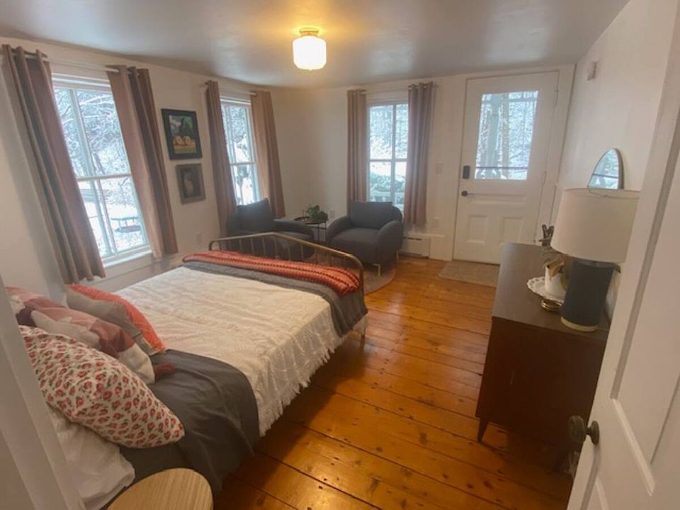 Available bedroom with private entrance