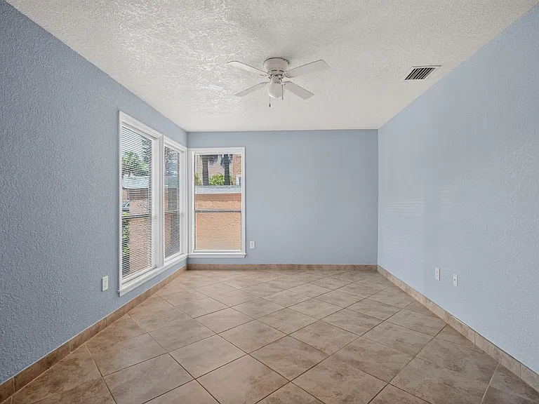 659 Montego Bay Ct — Photo 17