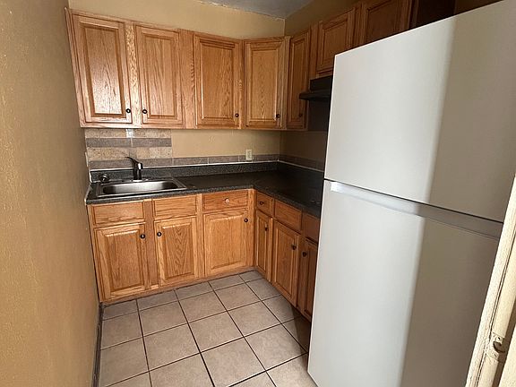 3rd image of 705 N Date St #3