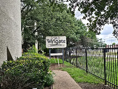1 bed, 876 sqft, $1,125 — Photo 3