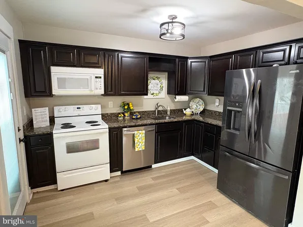 1054 Saybrook Hbr, Pasadena, MD 21122