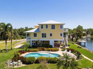 6802 68th Ave E, Bradenton, FL 34203