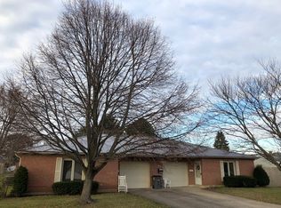 1543 Leedes Rd, Troy, OH 45373