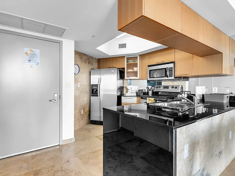 1750 N Bayshore Dr #3407 — Photo 7