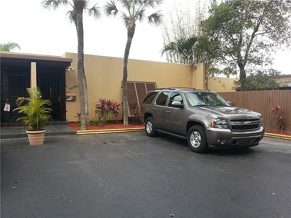 2nd image of 16004 Kilmarnock Dr