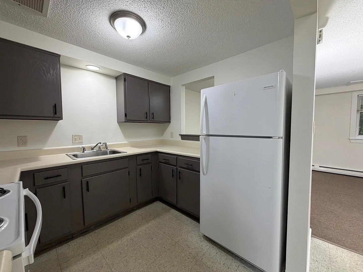 Monmouth Village Apartments LLC (Pine Ridge Estates) — Photo 2