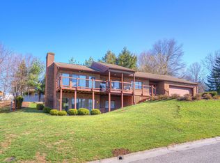 403 Lucas Dr, Blacksburg, VA 24060