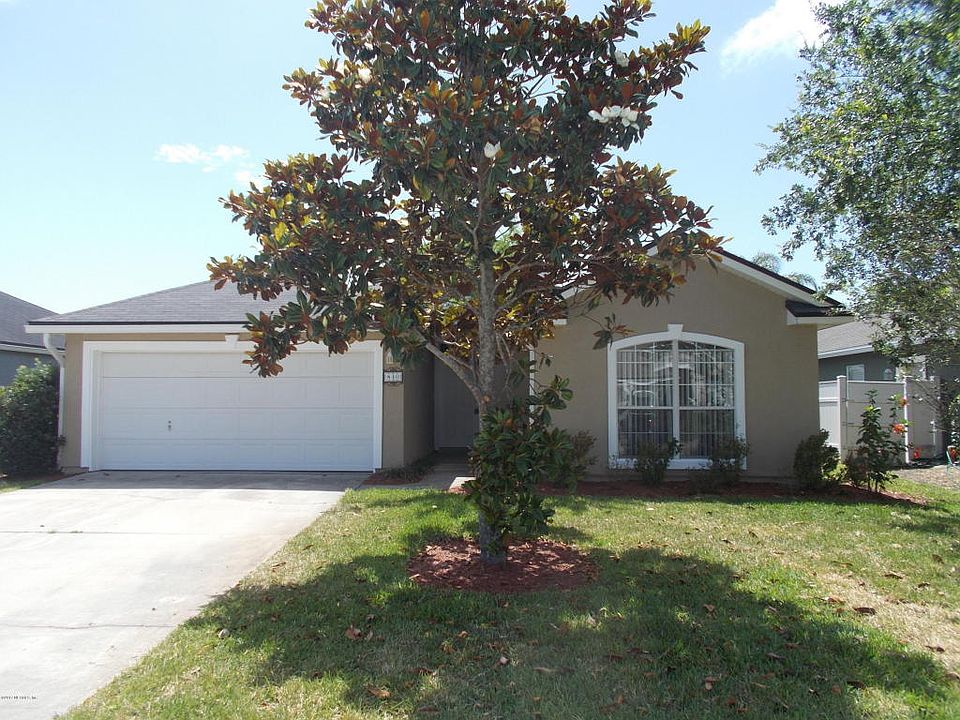 1st image of 840 Oak Arbor Cir