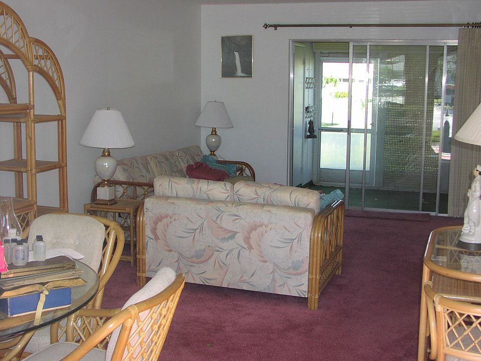 2nd image of 428 Bennington Ln
