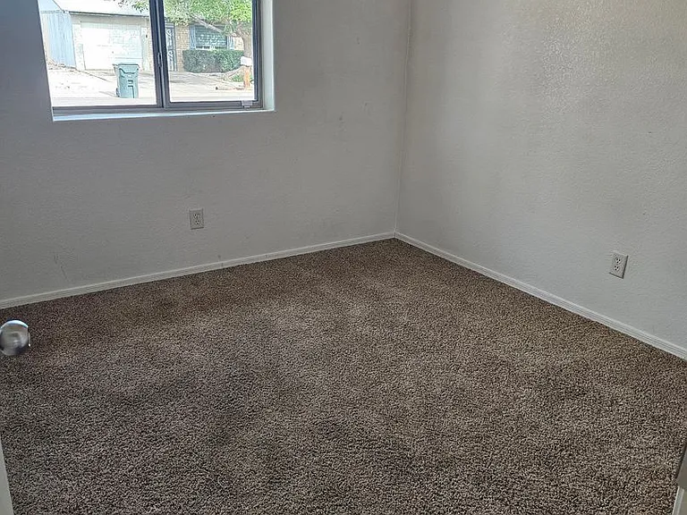 5018 Evergreen Dr — Photo 8