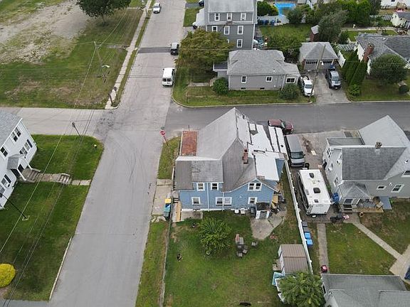 3rd image of 52 Greene Ave
