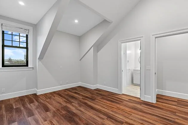 "Marlborough" - 2BR / 2 & 1/2 BA @ 3 Park Street
