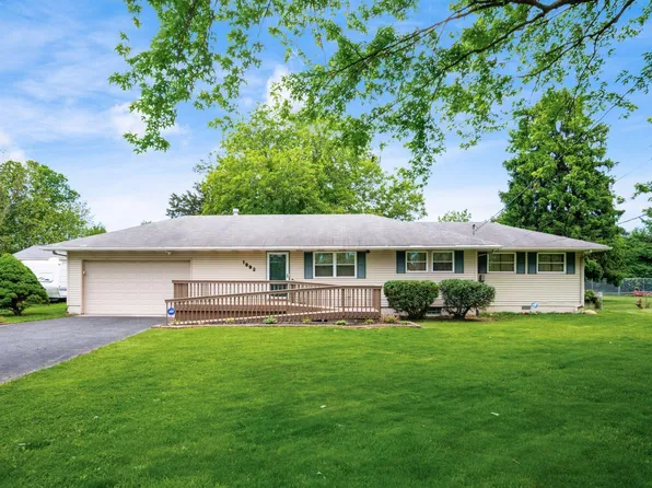 1992 Brown Rd, Grove City, OH 43123
