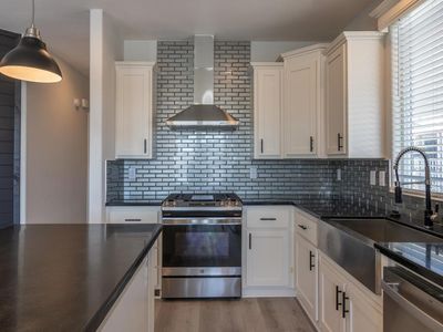 2003 Bayview Heights Dr SPC 108, San Diego, CA, 92105