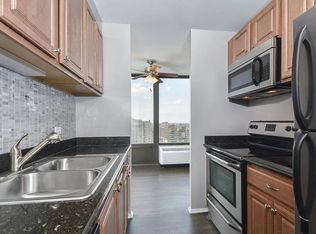 4339 N Hazel St #706, Chicago, IL 60613