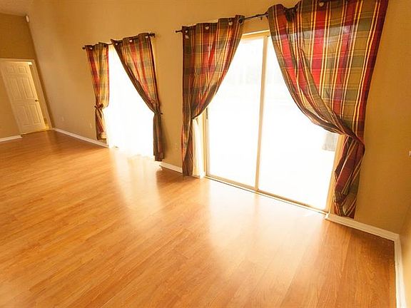 3rd image of 11643 Goodwyck Dr #4