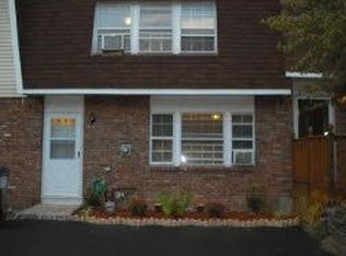 10 Patio Rd, Middletown, NY 10941