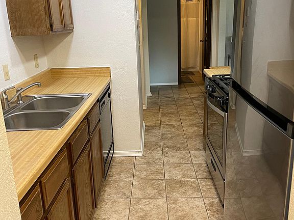 Kitchen coming in front doo