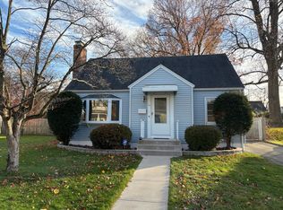 39 Westphal St, West Hartford, CT 06110