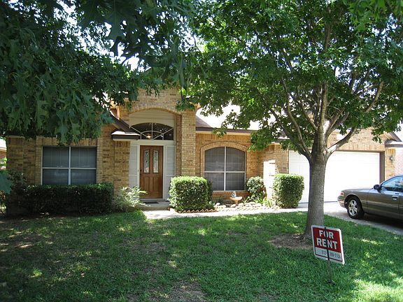 5th image of 1102 Cedar Falls St