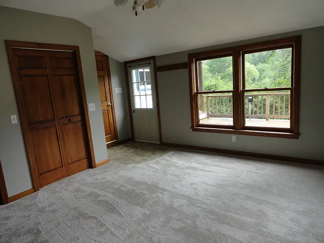 211 Old Meetinghouse Rd — Photo 7