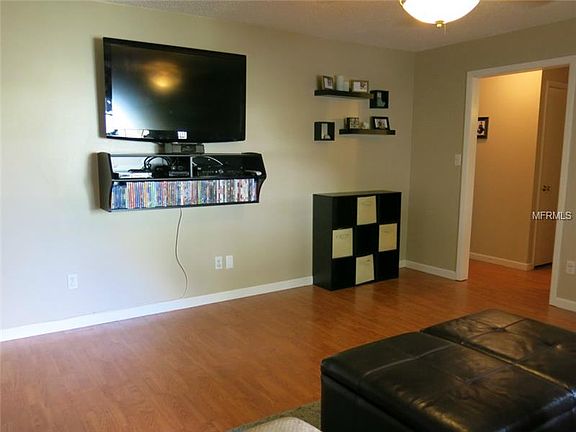 3rd image of 5612 Tangerine Ave