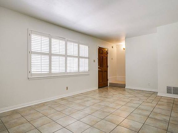 3rd image of 8431 Hidden Meadow Dr