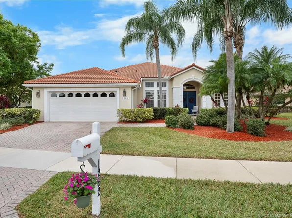1262 SW Maplewood Dr, Port Saint Lucie, FL 34986
