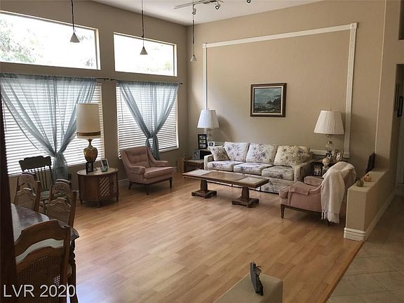 2nd image of 1328 Dover Glen Dr