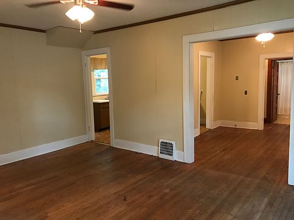 5th image of 130 S Maple Ave #132
