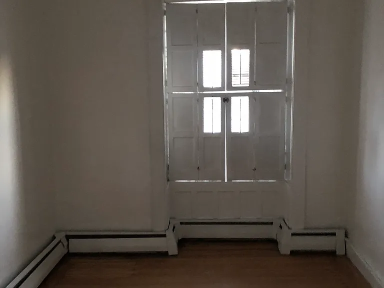 483 State St #5 — Photo 9