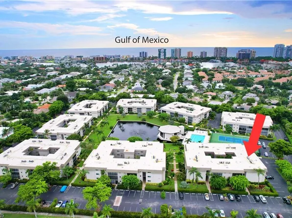 788 Park Shore DR #A20, NAPLES, FL 34103