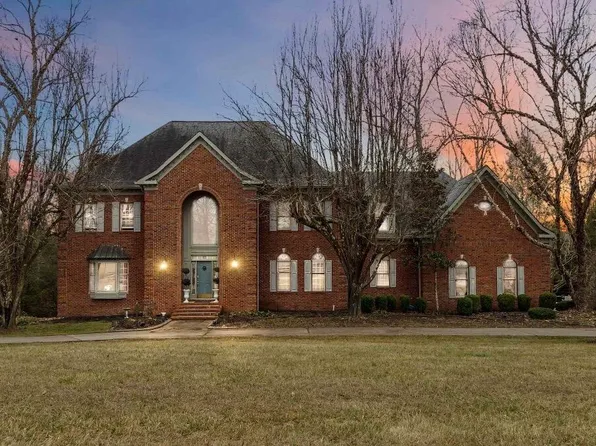 484 Woods Edge Dr, London, KY 40741